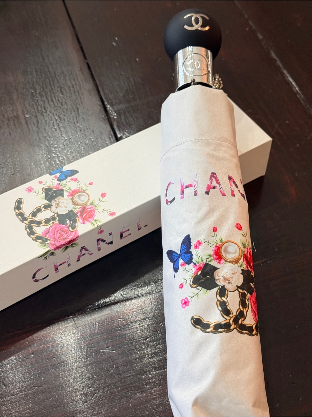 Chanel Floral Patterned NIB
Umbrella - Ivory/Cream. This was a gift
W/ purchase - Picture 3 of 5